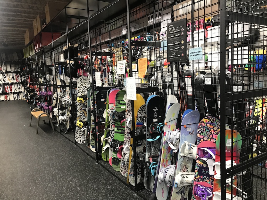 Used Snowboard Wall